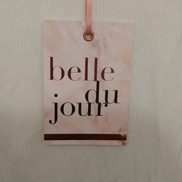 Belle Du Jour White Bodysuit with Short Sleeves and Textured Fabric SZ S… - Picture 3 of 8